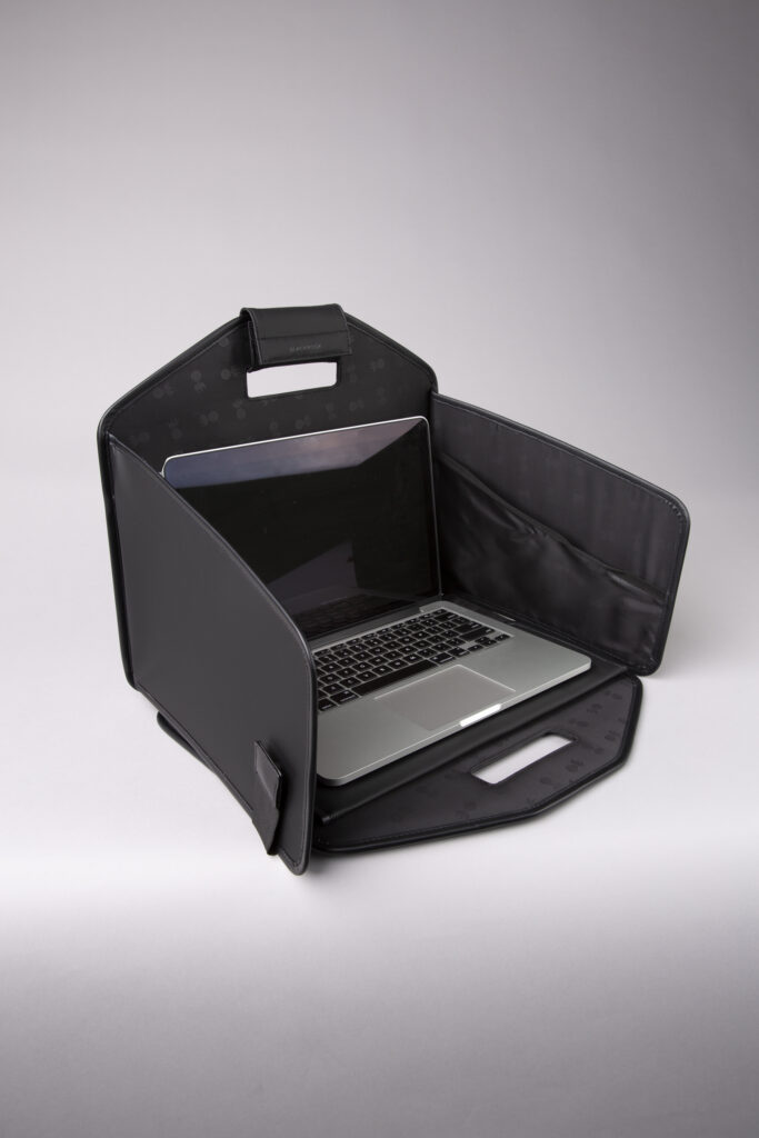 mobile workstation with laptop compartment